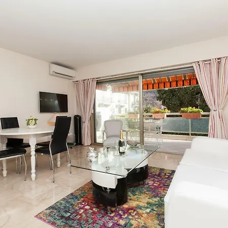 Alexandra Apartamento